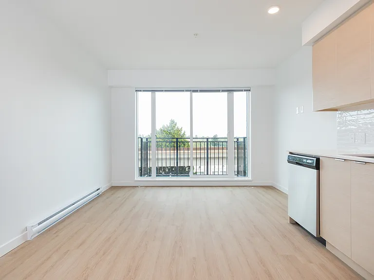 3655 Victoria Dr — Photo 18