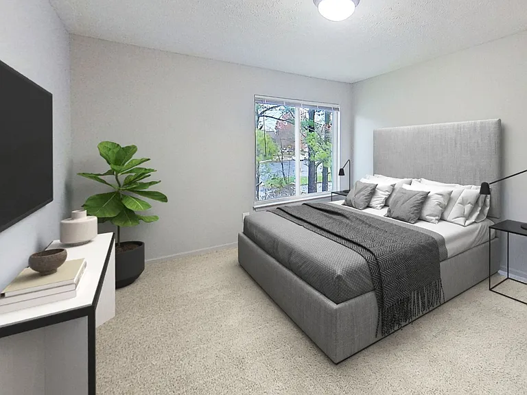Westbury Lake Apartments — Photo 16