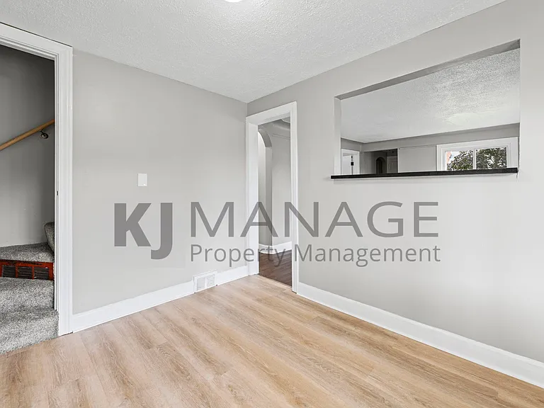 405 W Garfield Ave — Photo 7