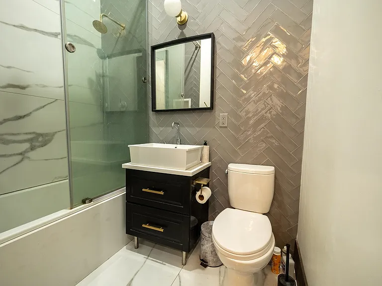 1 Madison Ave #1 — Photo 18