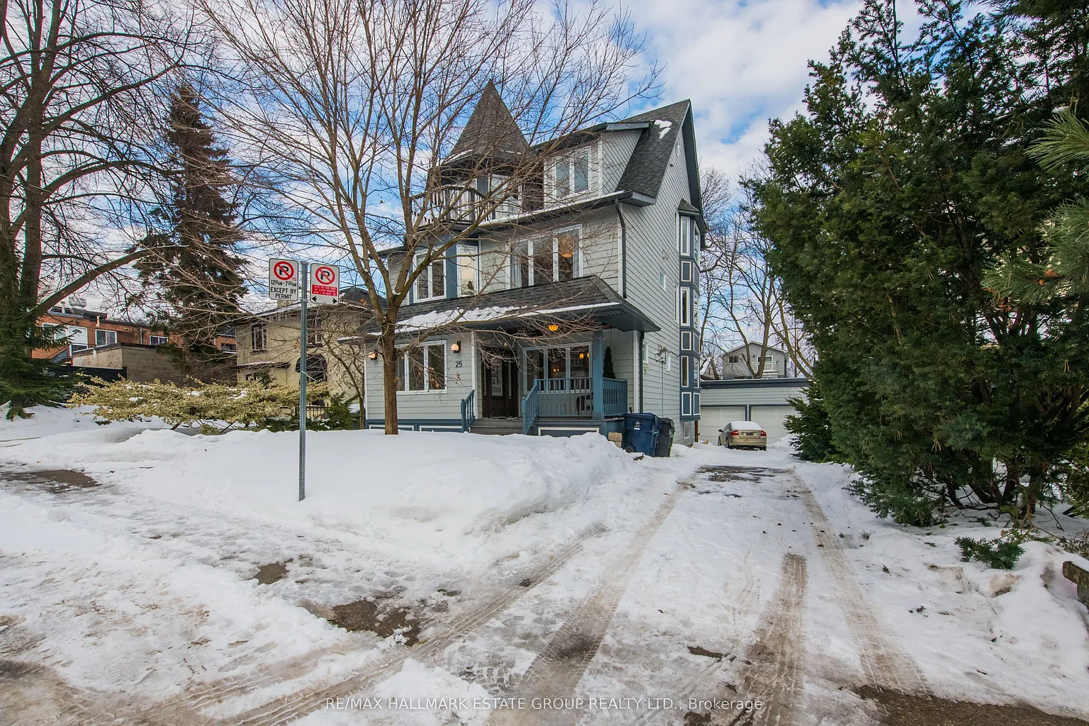 25 Neville Park Blvd photo 1