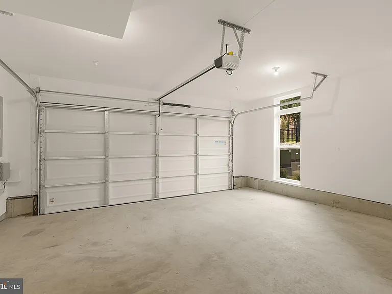 5530 Topaz Ln — Photo 33