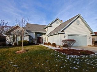 1216 Lynnfield Ln, Bartlett, IL 60103