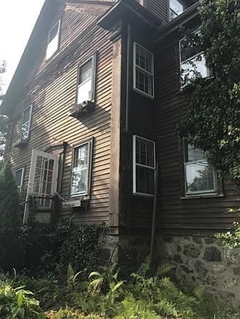 2nd image of 97 Lafayette Park