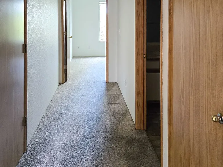 North Salem Apartment Complex With Washer/Dryer! ~ Camelot — Photo 51