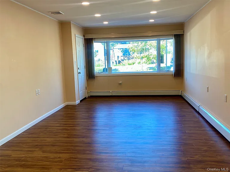 310 E Olive St #MAIN — Photo 9