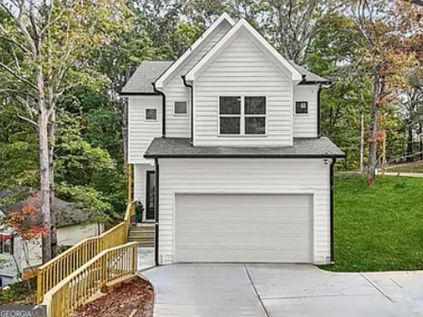 3925 Pine Shore Cir, Gainesville, GA 30501