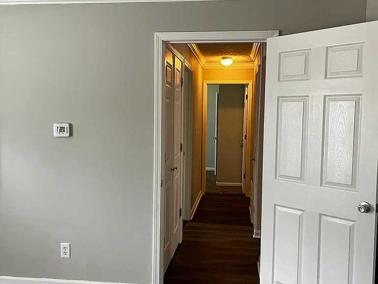 Bedroom #4 Has been used as office, classroom for home schooled, kids playroom