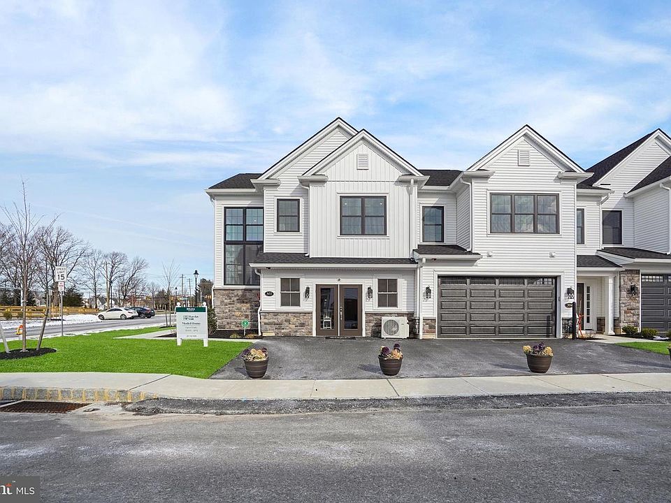 1st image of 522 Fullerton Farm Ct #14