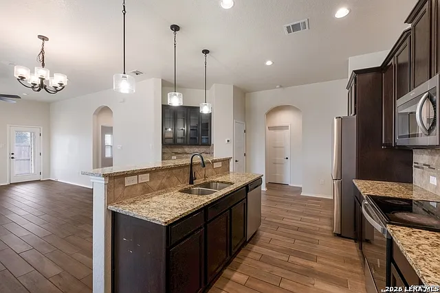 6318 Katy Star — Photo 5