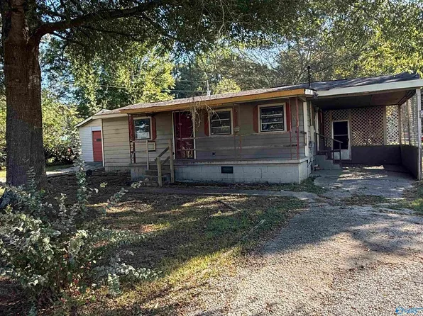 1305 N Johnson Chapel Rd, Hartselle, AL 35640