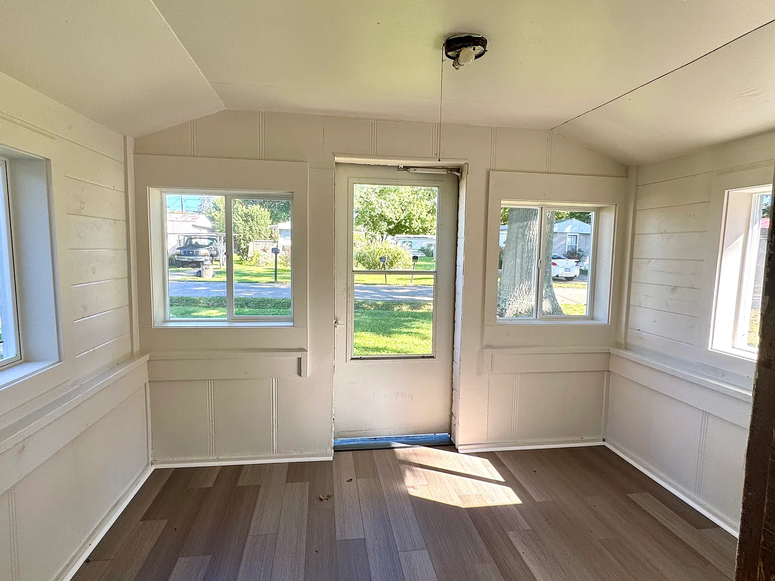 1 bed, 922 sqft, $750 — Photo 3