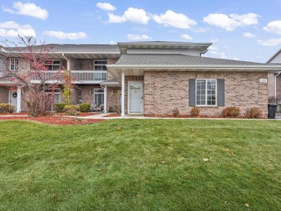 1339 Hillwood BOULEVARD #D, Pewaukee, WI, 53072