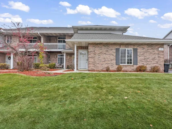 1339 Hillwood BOULEVARD #D, Pewaukee, WI 53072