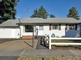 470 W Exeter St, Gladstone, OR 97027