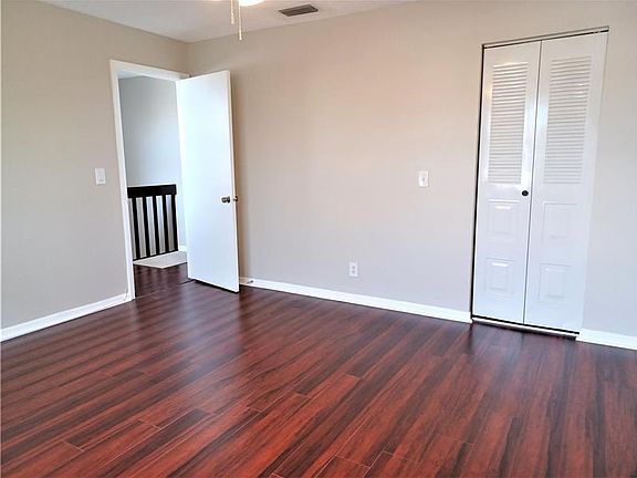 4th image of 5245 Jog Ln