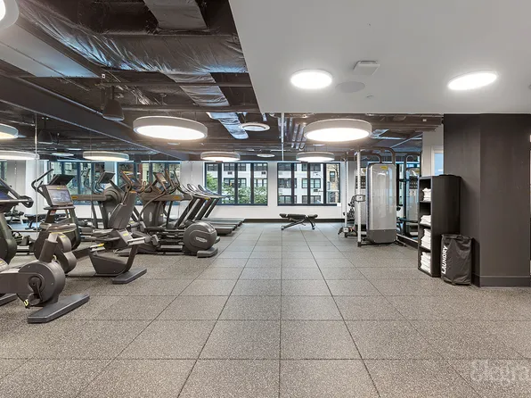 591 Third Avenue image 10 of 13