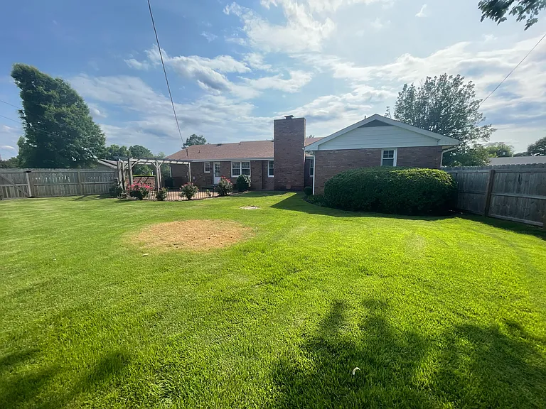 2402 Bower Dr — Photo 4