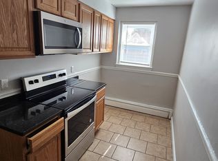 77 Green St APT 19, Lynn, MA 01902