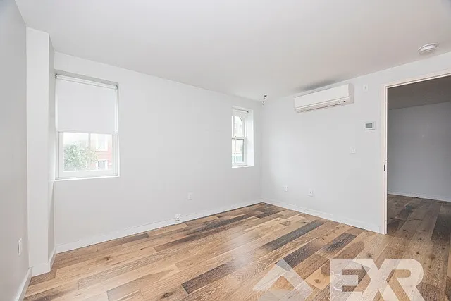 945 Bergen St #208 — Photo 5