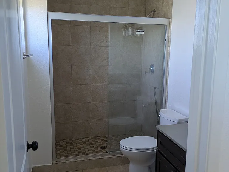 478 Porter St — Photo 14