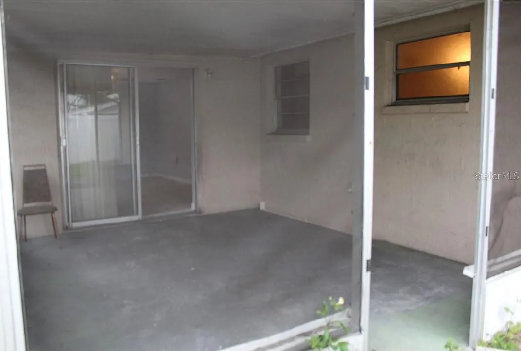 3 bed, 1.0 bath, 936 sqft, $1,595 — Photo 2