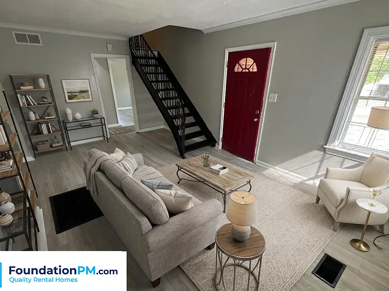 1847 Driftwood Ave — Photo 6