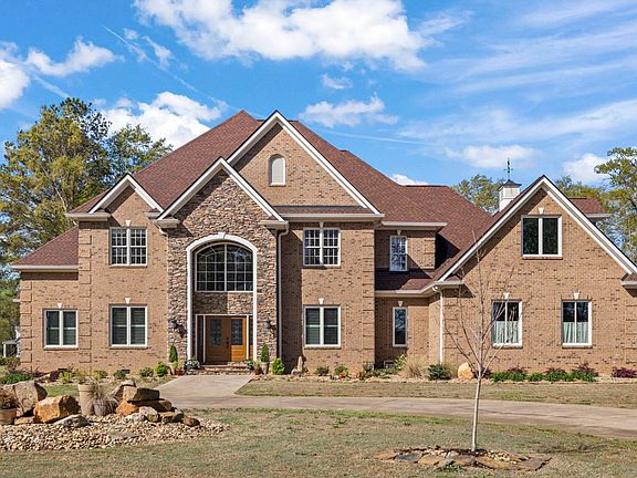 2nd image of 1132 McCarter Rd