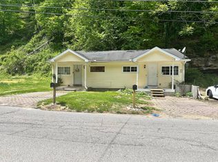 501A & 501B S Ruffner Rd, Charleston, WV 25314