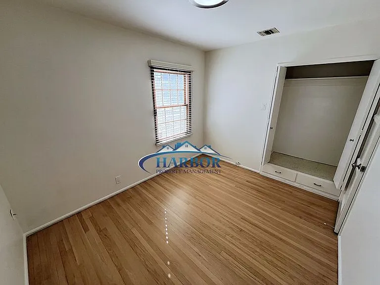 2632 S Averill Ave — Photo 9