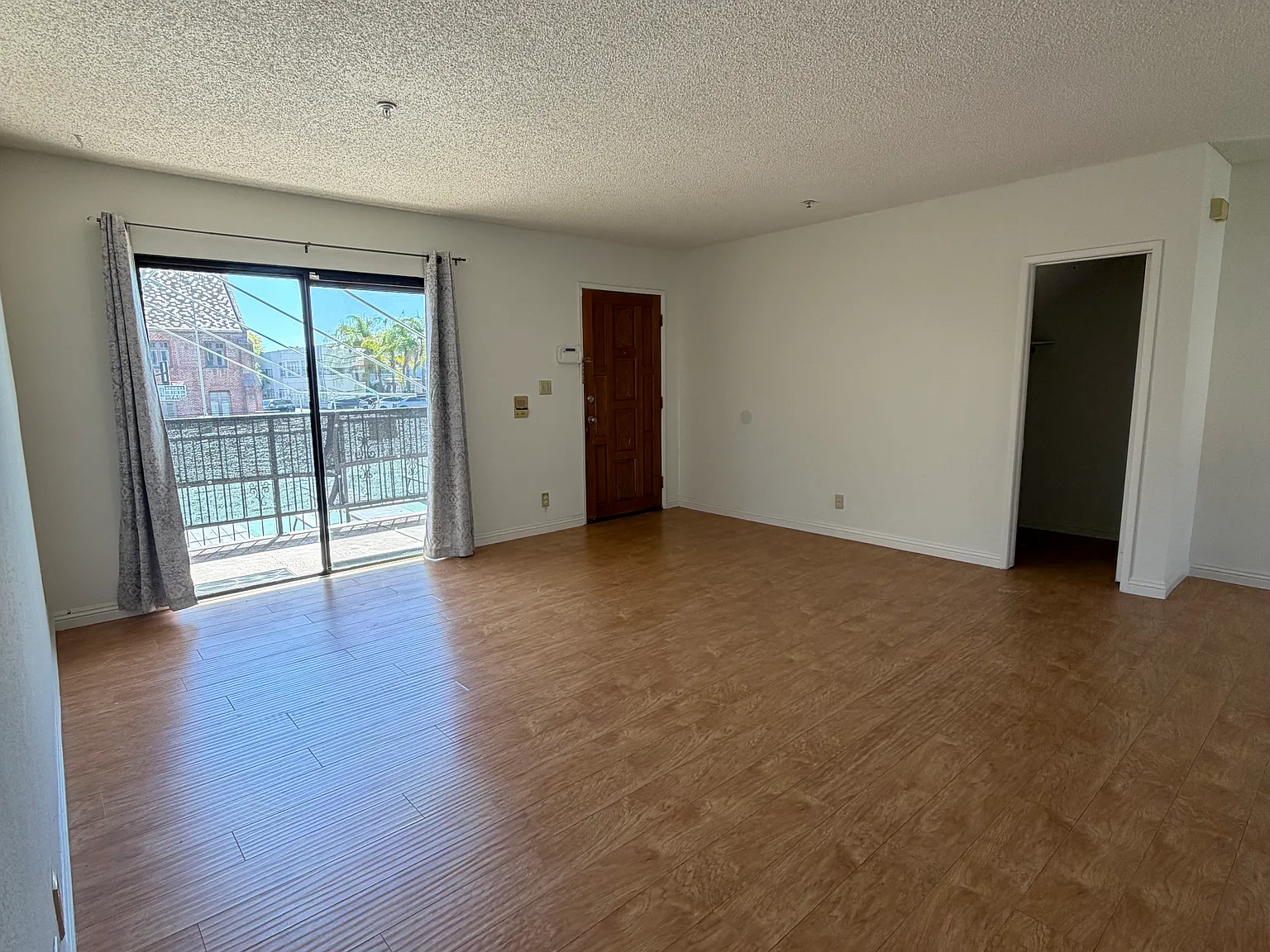 2 bed, $2,680 — Photo 3