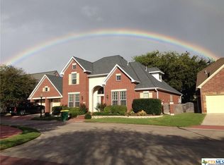 24 Cotswold Ln, Victoria, TX 77904