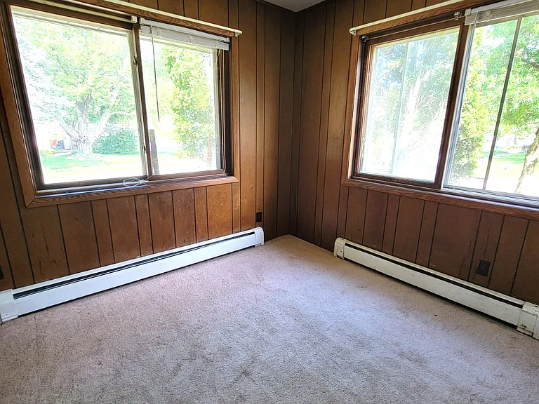 923 E Wausau Ave — Photo 5