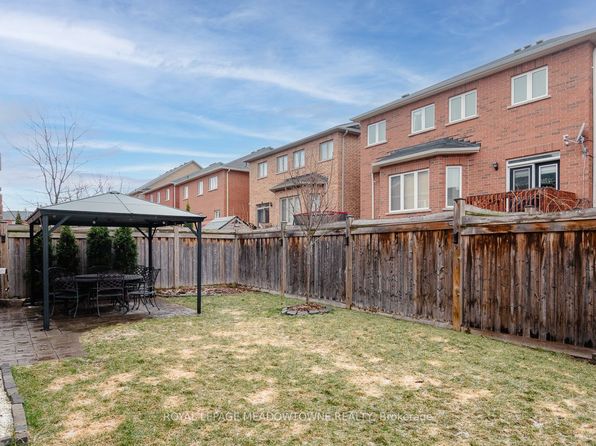 476 Laundon Ter, Milton, ON L9T 7X9