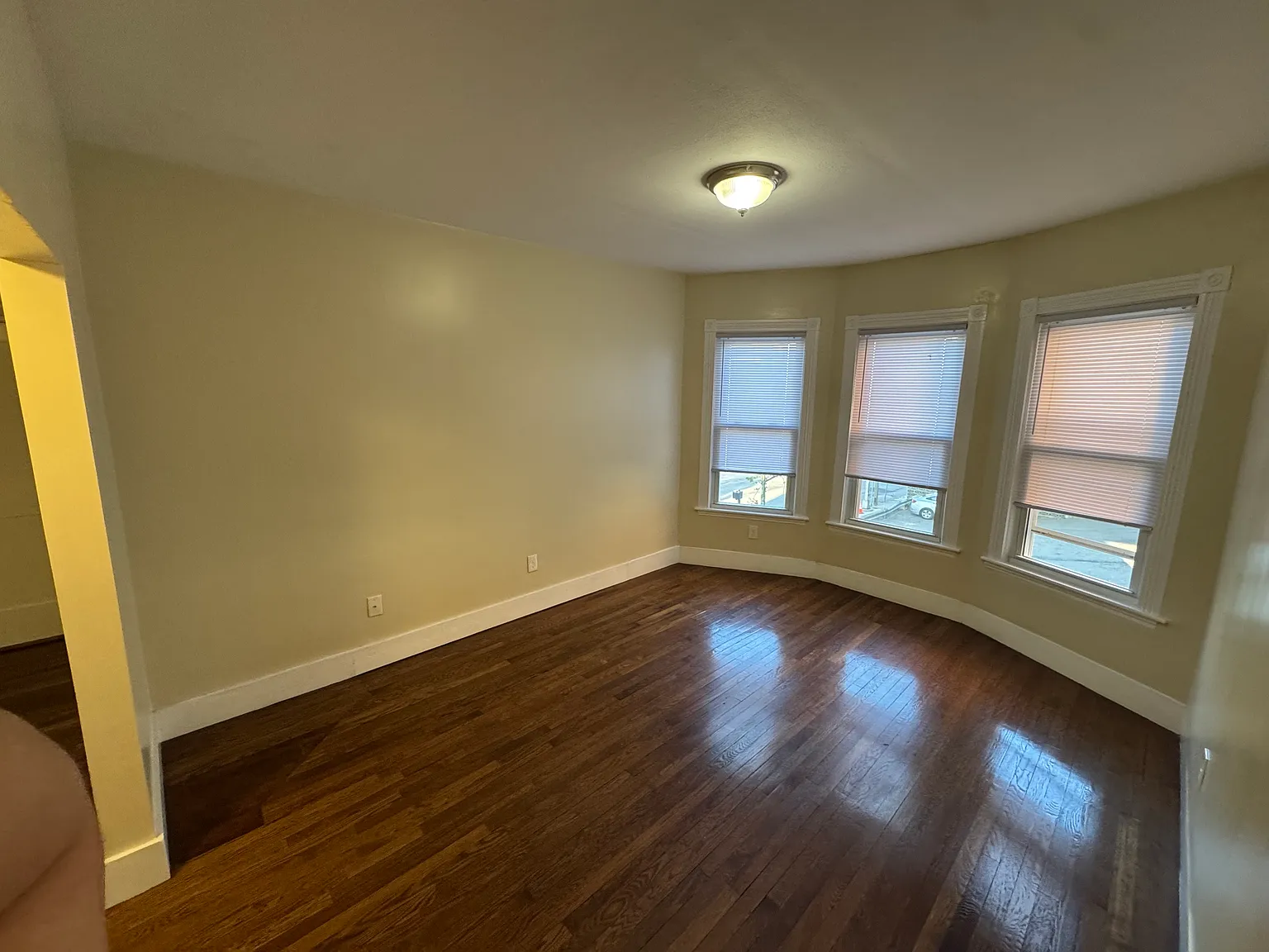 3 bed, $3,300 — Photo 2