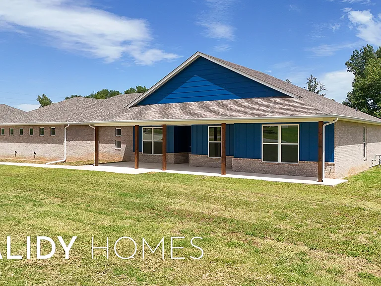 1724 Salma Rd — Photo 35