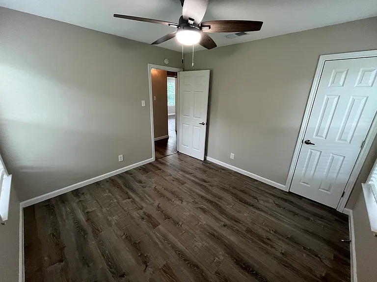 8438 Maddox Ave — Photo 12