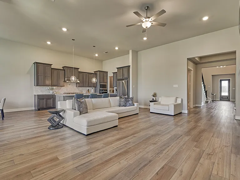 1716 Encino Blvd — Photo 13