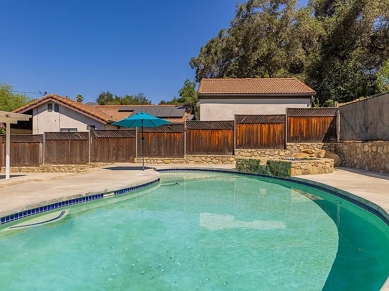 304 El Conejo Dr — Photo 23