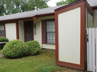 2434 Forest Shadows Dr, Saint Louis, MO 63136