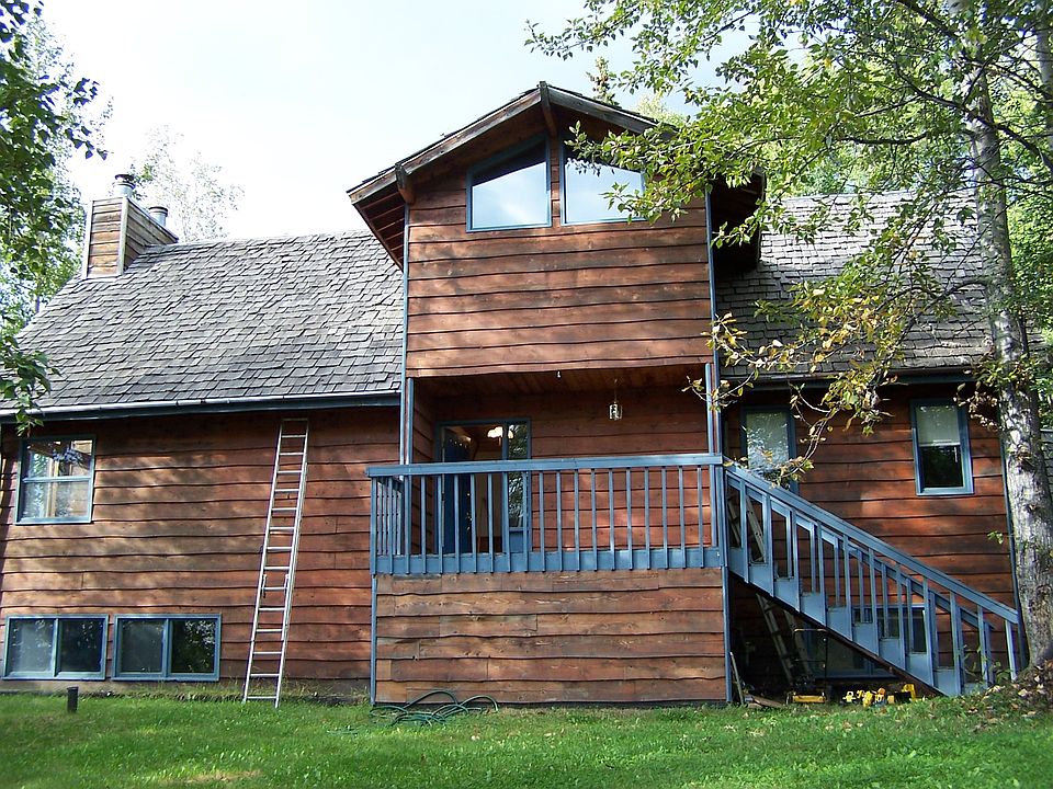 Newly painted & new roof