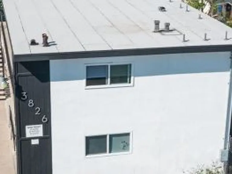 3826 Winona Ave, Contemporary upgrades and off-street parking — Photo 15