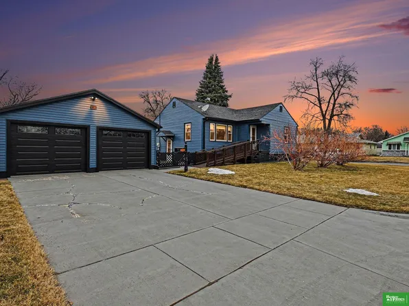 1843 N Pebble St, Fremont, NE 68025