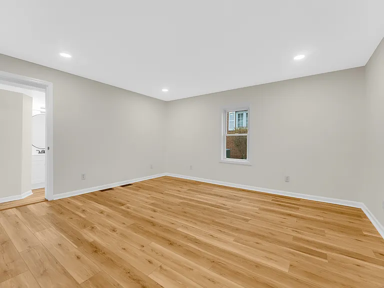 1251 Richwood Ave — Photo 13