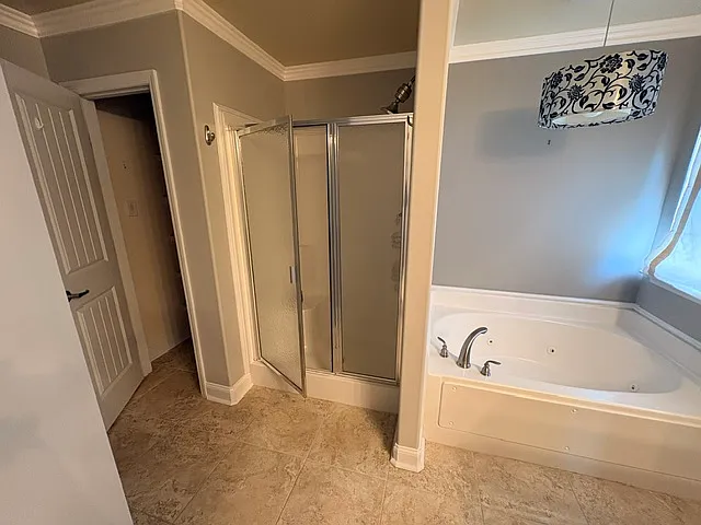 linen closet in master bath