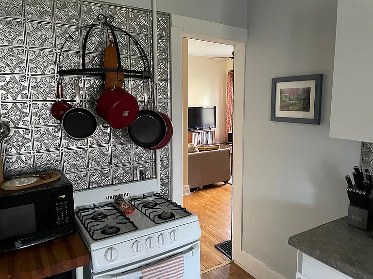 626 W Olin Ave — Photo 7