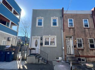 2112 Titan St, Philadelphia, PA 19146