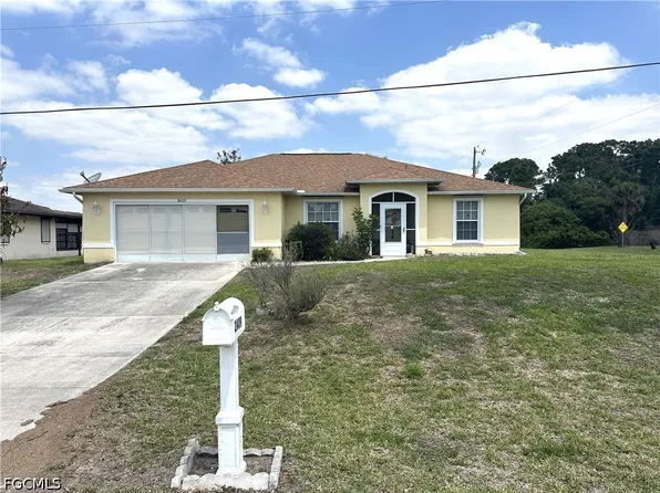 2409 Del Ray Pl, Lehigh Acres, FL 33936