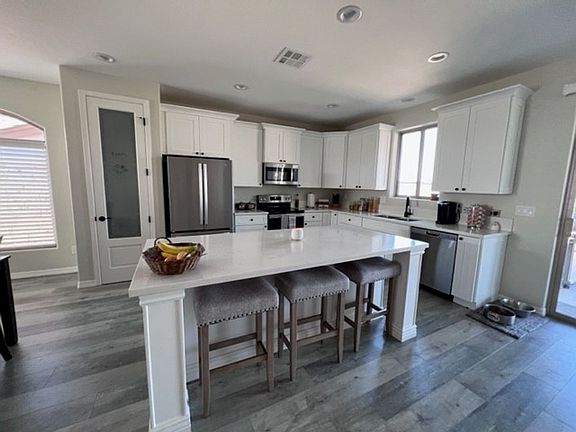 5th image of 2677 Kingman Dr