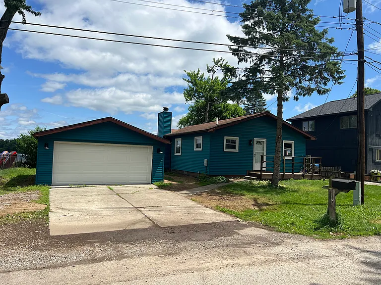 7920 Detroit Blvd — Photo 6